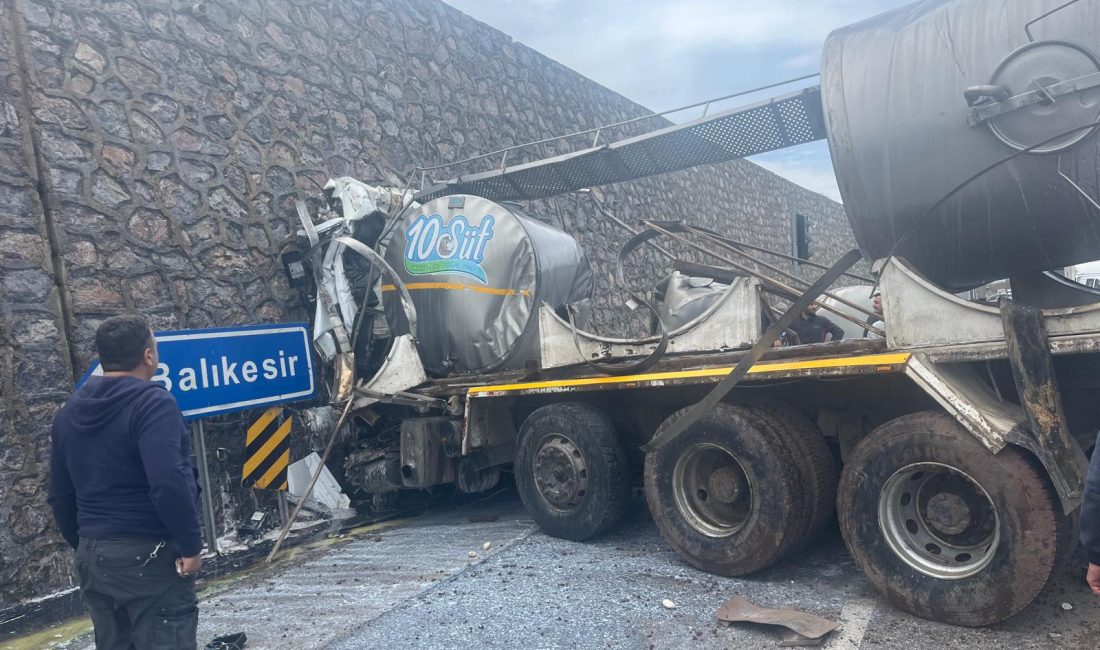 Balıkesir’de Süt Tankeri Drenaj Duvarına Çarptı: 1 Ölü Balıkesir-Edremit karayolu Balya yol sapağında meydana gelen tek taraflı trafik