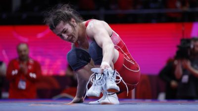 Türk güreş tarihine adını altın harflerle yazdıran Balıkesirli başarılı sporcu