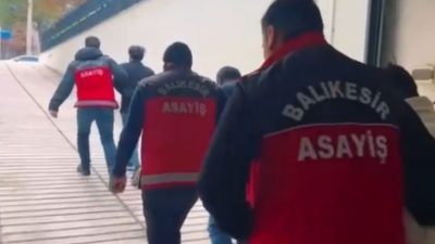 Balıkesir merkezli yürütülen nitelikli dolandırıcılık soruşturması kapsamında, beş ilde eş