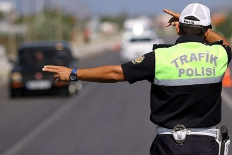 Trafik cezalarında rekor artış Trafik ihlallerine uygulanan cezalar yeni yılda yükseldi. Yılın ilk aylarında
