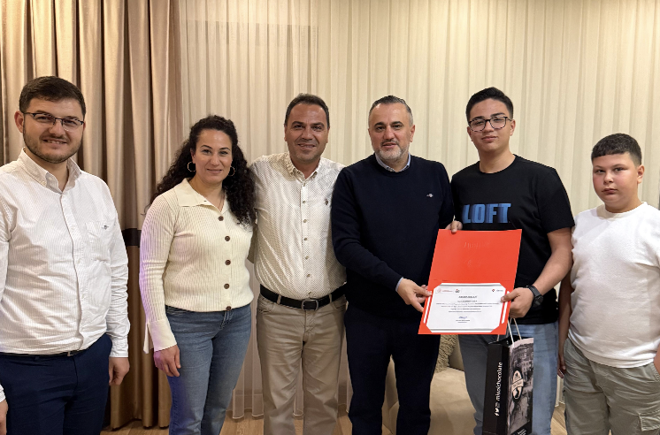TÜBİTAK Bölge Birincisi Egemen Gezer’e Mehmet Doğan’dan Tebrik Ziyareti AK Parti Balıkesir Büyükşehir Belediye Meclis Üyesi Mehmet Doğan, TÜBİTAK