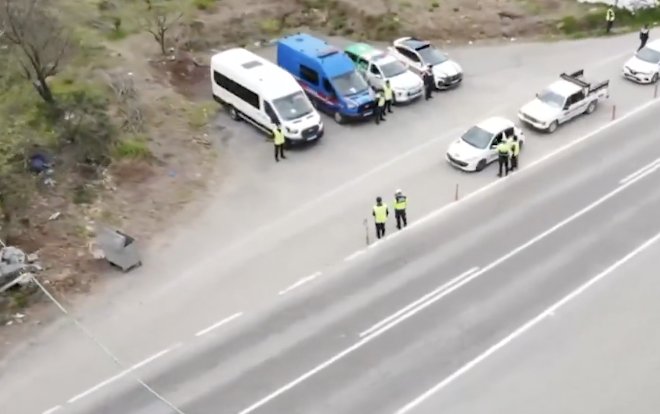 Yerlikaya: Trafik kazalarında 6 günde 57 can kaybı Ramazan Bayramı tatilinin altıncı gününde 542 trafik kazası meydana gelirken,