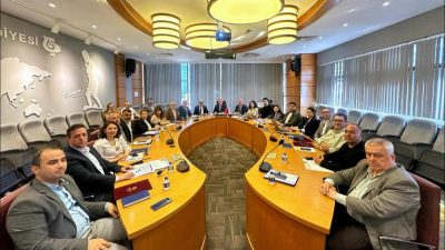 Bandırma Belediye Başkanı Dursun Mirza, Başkan Yardımcıları Cemal Adıgüzel, Niyazi