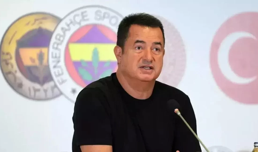 Fenerbahçe Asbaşkanı Acun Ilıcalı'nın görevini bıraktığı yönündeki iddialar sosyal medyada