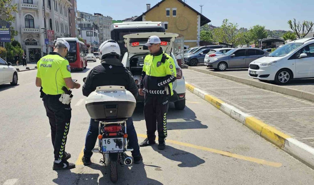 Bandırma’da trafikte sıkı denetim Balıkesir’in Bandırma ilçesinde Trafik Denetleme Büro Amirliği ekiplerince 2025 yılının