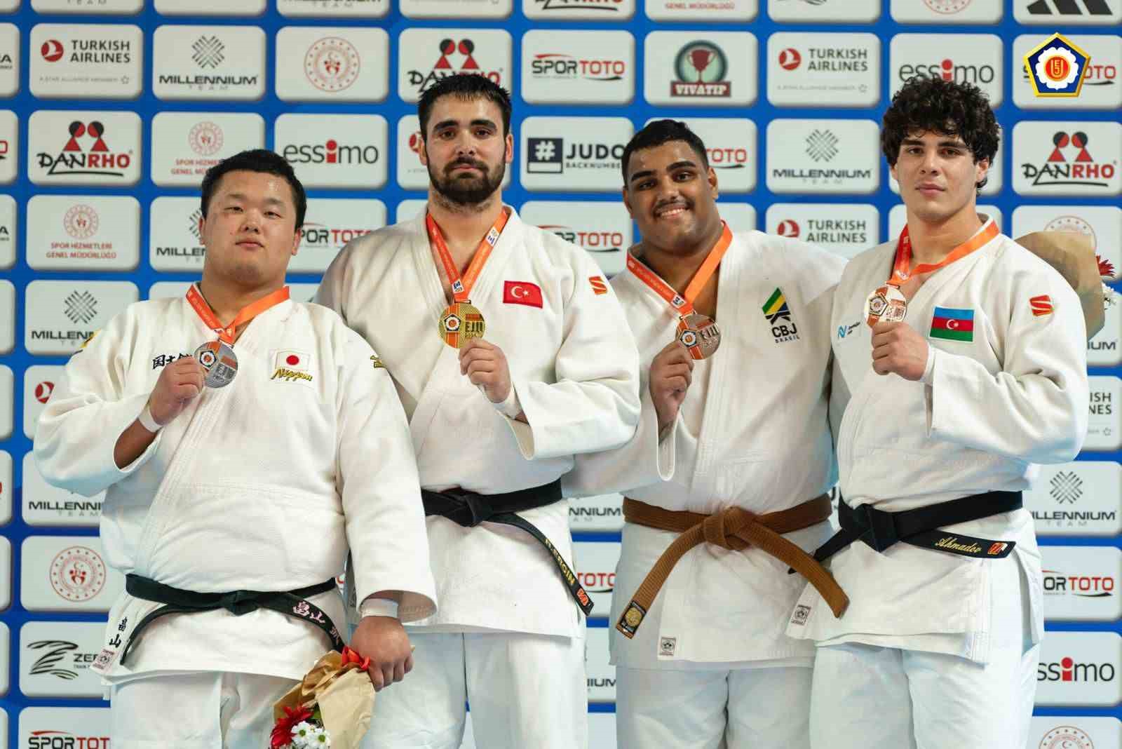 İstanbul’un ev sahipliğinde düzenlenen Gençler Avrupa Judo Kupası’nda Balıkesirli Recep