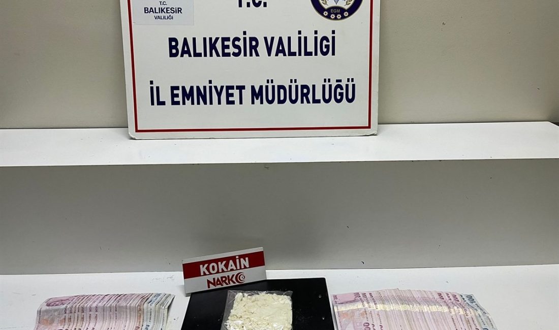Balıkesir’de düzenlenen operasyonda 126 gram uyuşturucu ele geçirilirken, olayla ilgili