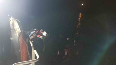 Balıkesir’in Ayvalık ilçesinde, yasa dışı yollarla Yunanistan’ın Midilli Adası’na gitmek