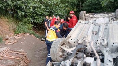 Balıkesir’in Susurluk ilçesine bağlı Kocapınar Mahallesi’nde meydana gelen trafik kazasında,