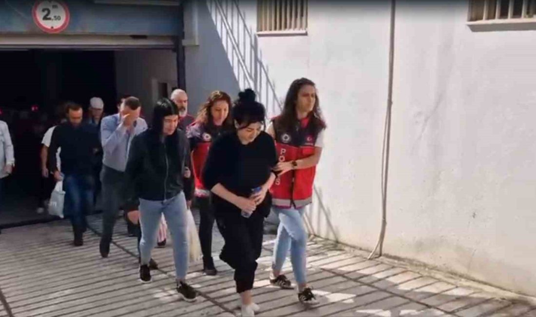 Balıkesir’de fuhşa darbe: 3 tutuklama Balıkesir’de polis ekipleri fuhşun önüne geçebilmek adına kapsamlı bir operasyon