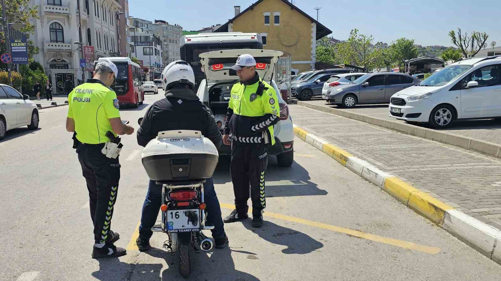Balıkesir’in Bandırma ilçesinde Trafik Denetleme Büro Amirliği ekiplerince 2025 yılının