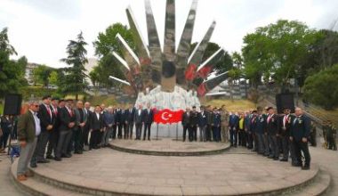 16 Mayıs 1919 tarihinde düşman işgaline karşı Alacamescit’te bir araya