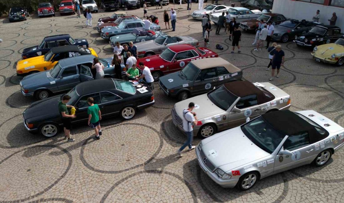 Balıkesir’de klasik otomobillerin 27. Batı Anadolu Rallisi heyecanı Türkiye Klasik Otomobil Kulübü tarafından düzenlenen 27. Batı Anadolu Rallisi,