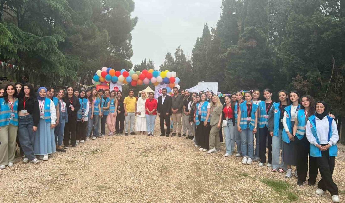 Bandırmalı çocuklar için renkli etkinlik Balıkesir’in Bandırma ilçesinde İlçe Müftülüğü, Çocuk Evleri’nde etkinlik düzenledi.