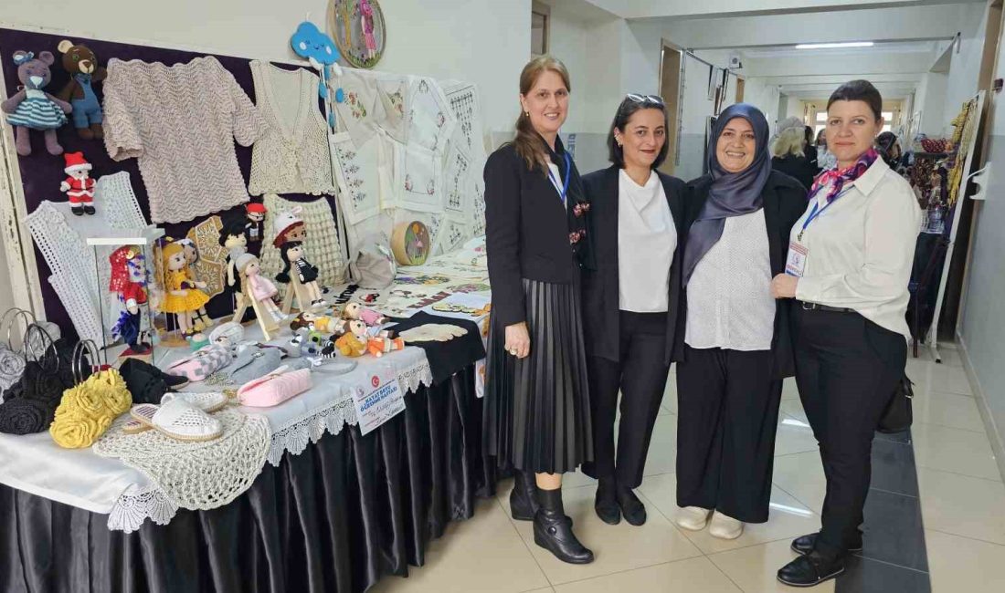 Bandırma Halk Eğitim Merkezi’nden yılsonu etkinliği Bandırma Halk Eğitim Merkezi, 2024-2025 eğitim ve öğretim dönemi kapsamında