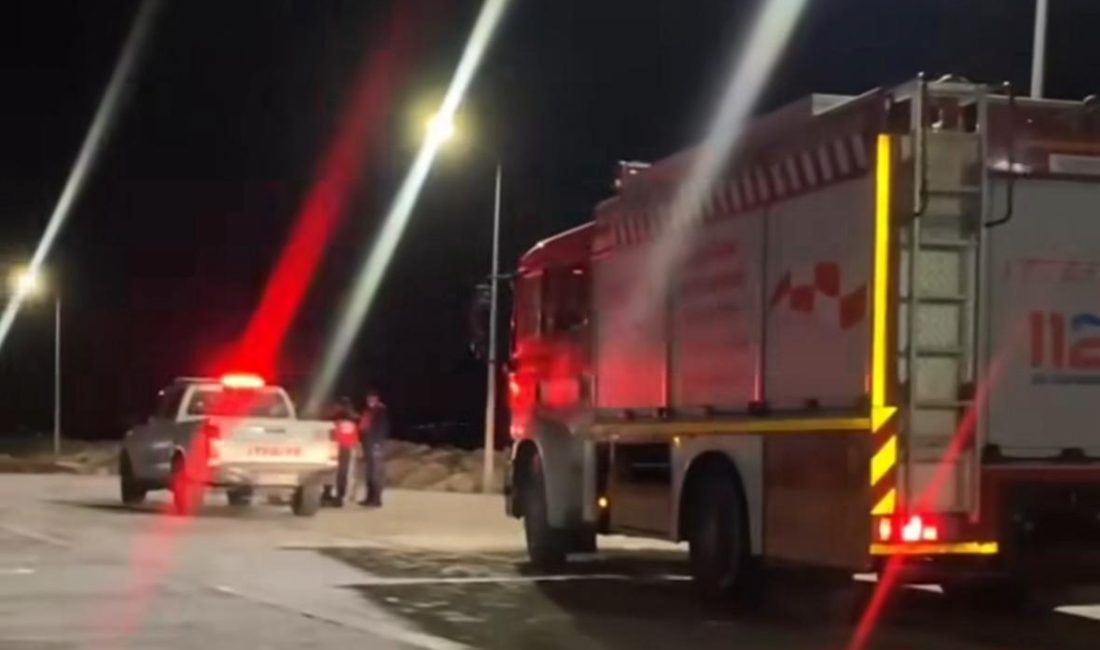 Balıkesir’in Bandırma ilçesinde sahil kıyısındaki dalgakıran kayalıklarında bir ceset bulundu.