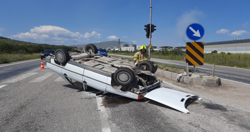 Balıkesir'in Gönen ilçesi Buğdaylı Mahallesi yakınlarında meydana gelen trafik kazasında