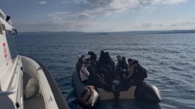 Balıkesir İl Jandarma Komutanlığı tarafından, düzensiz göçle mücadele kapsamında gerçekleştirilen