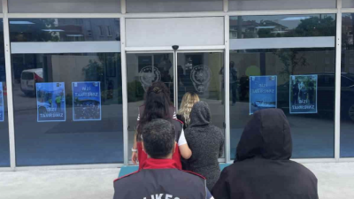 Balıkesir’de polis ekipleri aranan suçlulara yönelik gerçekleştirdiği denetimde 30 hapis