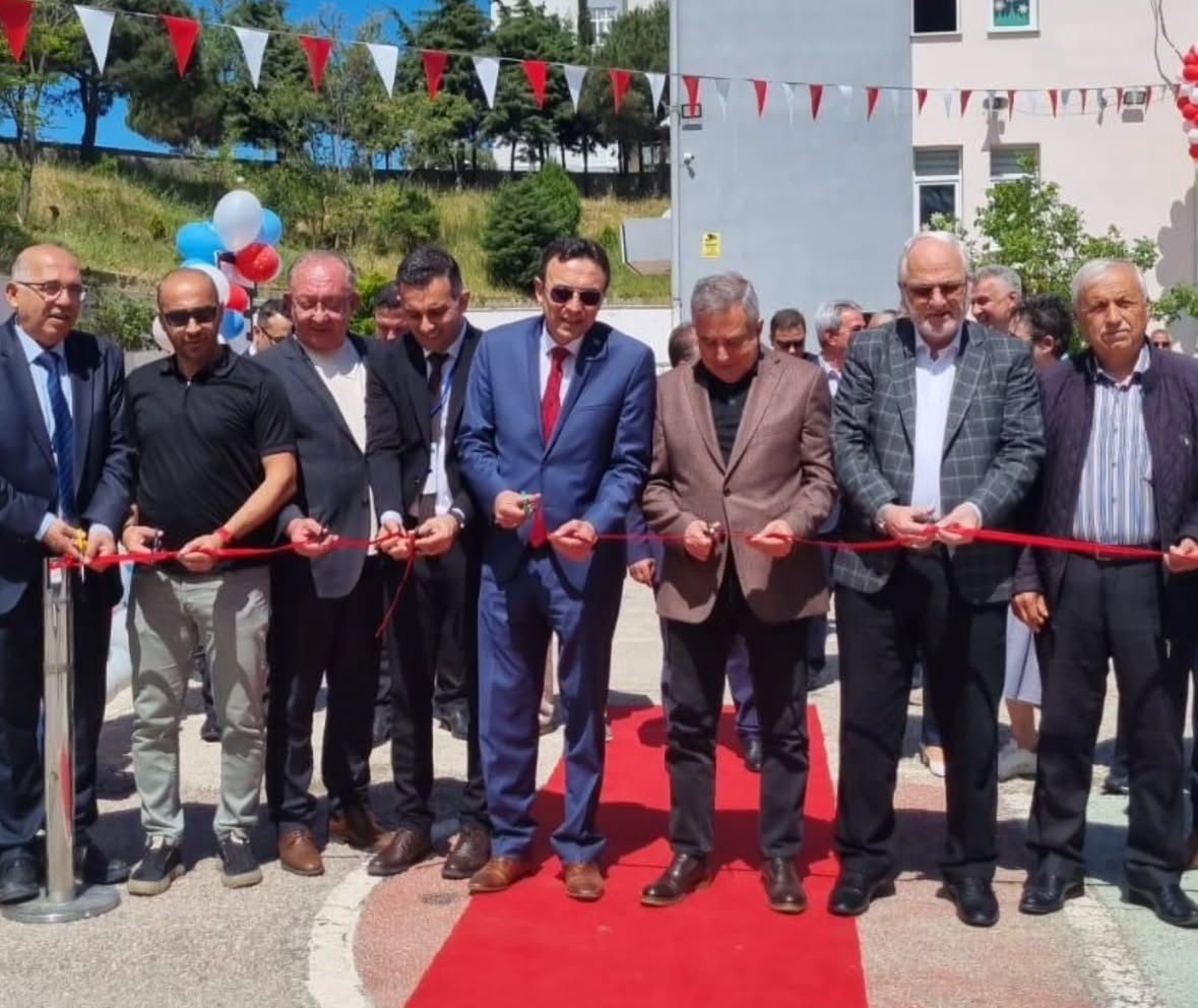 Balıkesir’in Bandırma ilçesinde, TÜBİTAK Bilim Fuarları Destekleme Programı kapsamında Ticaret