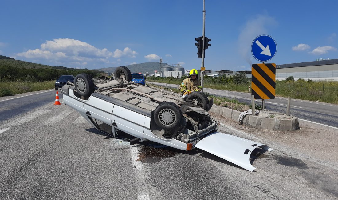 Balıkesir'in Gönen ilçesi Buğdaylı Mahallesi yakınlarında meydana gelen trafik kazasında