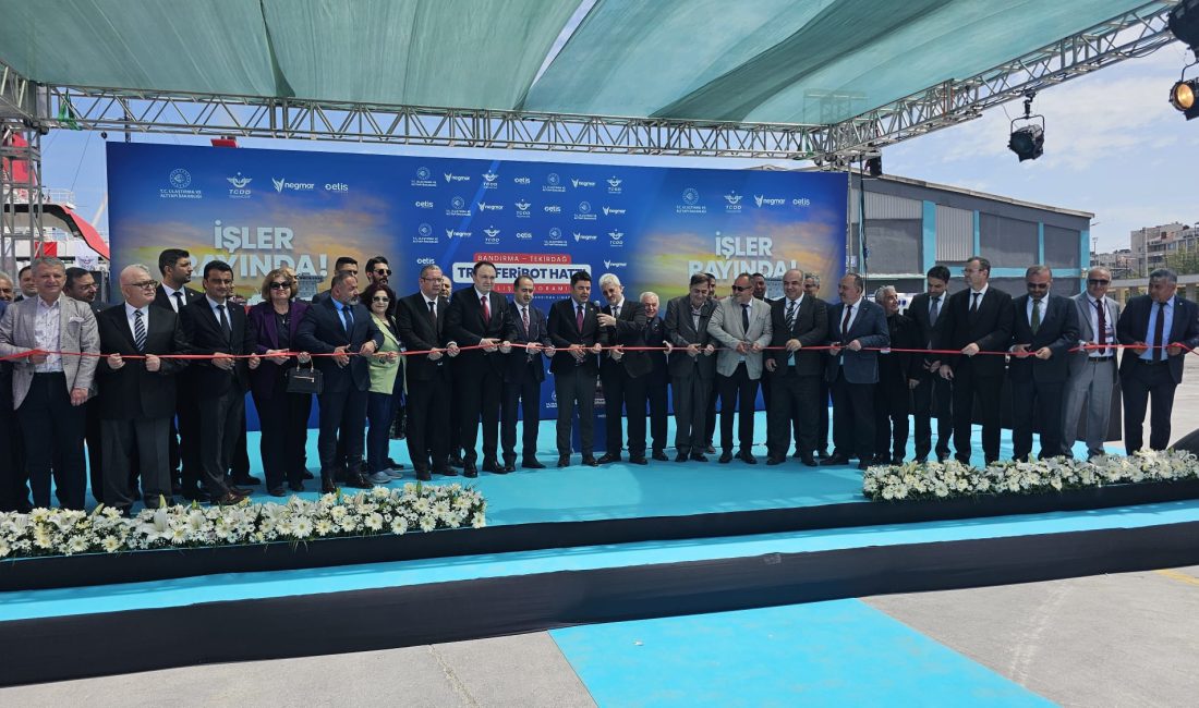 Türkiye'nin demiryolu ulaşım ağına önemli katkı sunacak Bandırma-Tekirdağ tren feribot