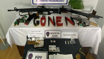 Balıkesir’in Gönen ilçesinde polis ekipleri tarafından düzenlenen operasyonda uyuşturucu madde,
