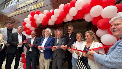 Bandırma Belediyesi’nin girişimiyle kurulan Cumhuriyet Fırını, glutensiz ürün seçeneğiyle vatandaşlara