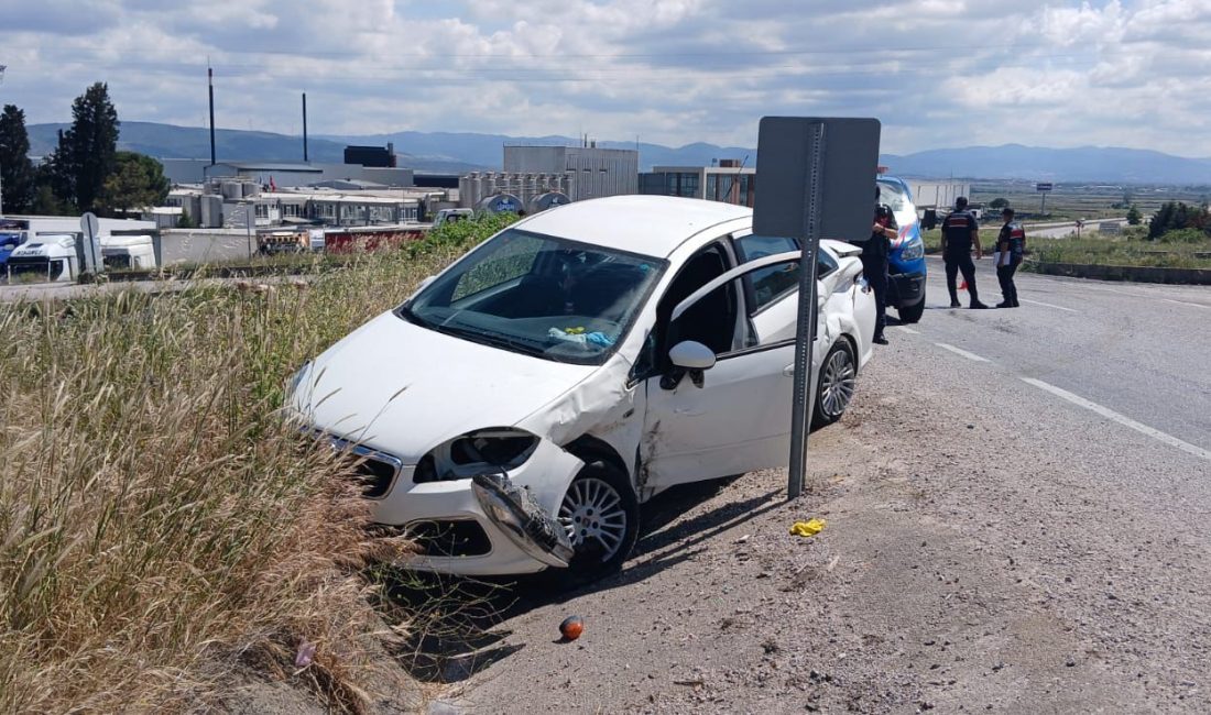 Gönen’de iki aracın çarpıştığı kazada 3 kişi yaralandı Balıkesir’in Gönen ilçesi Taştepe Mahallesi’nde iki aracın çarpışması sonucu meydana