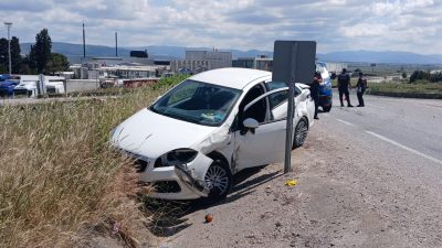 Balıkesir’in Gönen ilçesi Taştepe Mahallesi’nde iki aracın çarpışması sonucu meydana