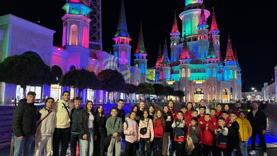 Antalya’da düzenlenen Aspendos Cup karate turnuvasında Manyas Belediyespor karate takımı