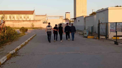 Balıkesir’in Bandırma ilçesinde iki küçük çocuğun karıştığı motosiklet hırsızlığı, polis