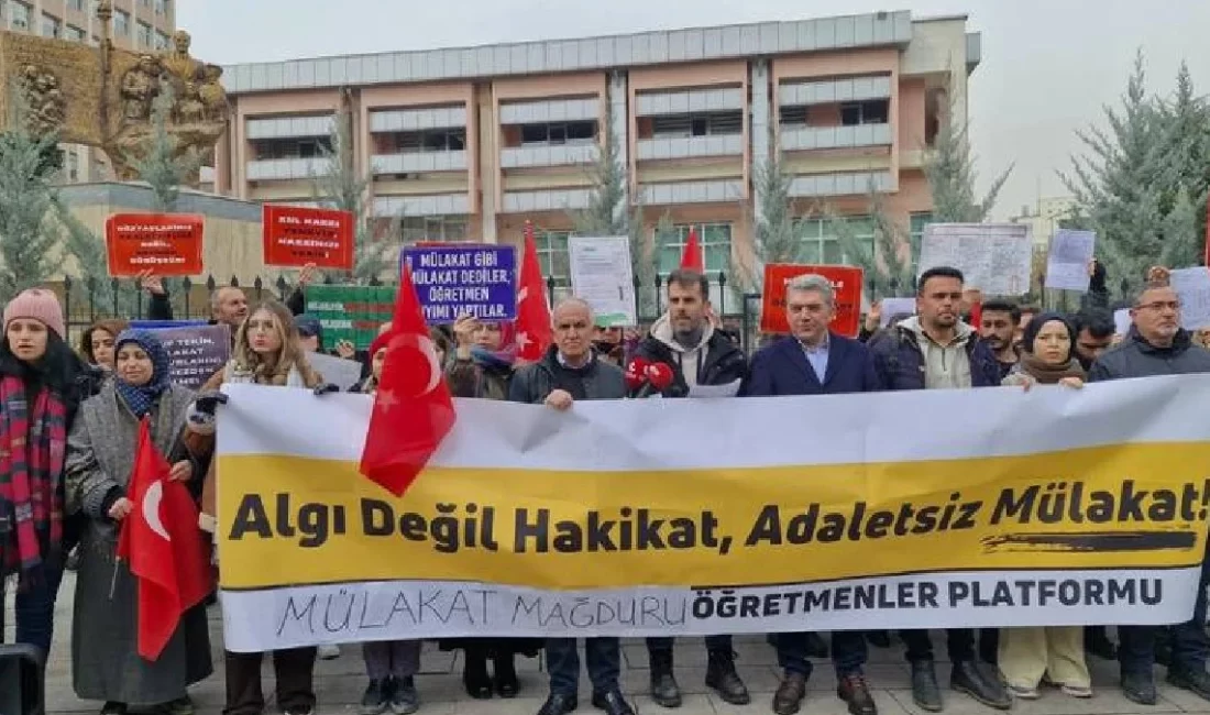 Yüzlerce öğretmen beklerken yalnızca 9 aday çağrıldı: MEB’den mülakat sorununa mülakatlı çözüm Millî Eğitim Bakanlığı, mahkeme kararıyla haklı bulunan öğretmen adaylarından sadece