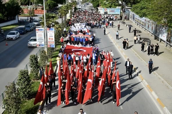 Balıkesir’de Gençlik Haftası start aldı 15-21 Mayıs tarihleri arasında Türkiye genelinde düzenlenen Gençlik Haftası, bu