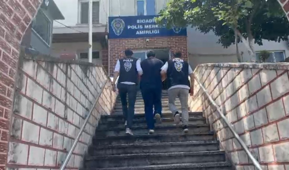 Balıkesir’de sosyal medya üzerinden müstehcen içerik paylaşımı yaptığı tespit edilen