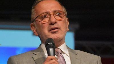 'Cumhurbaşkanını tehdit' suçundan hakkında başlatılan soruşturma çerçevesinde tutuklanarak cezaevine gönderilen