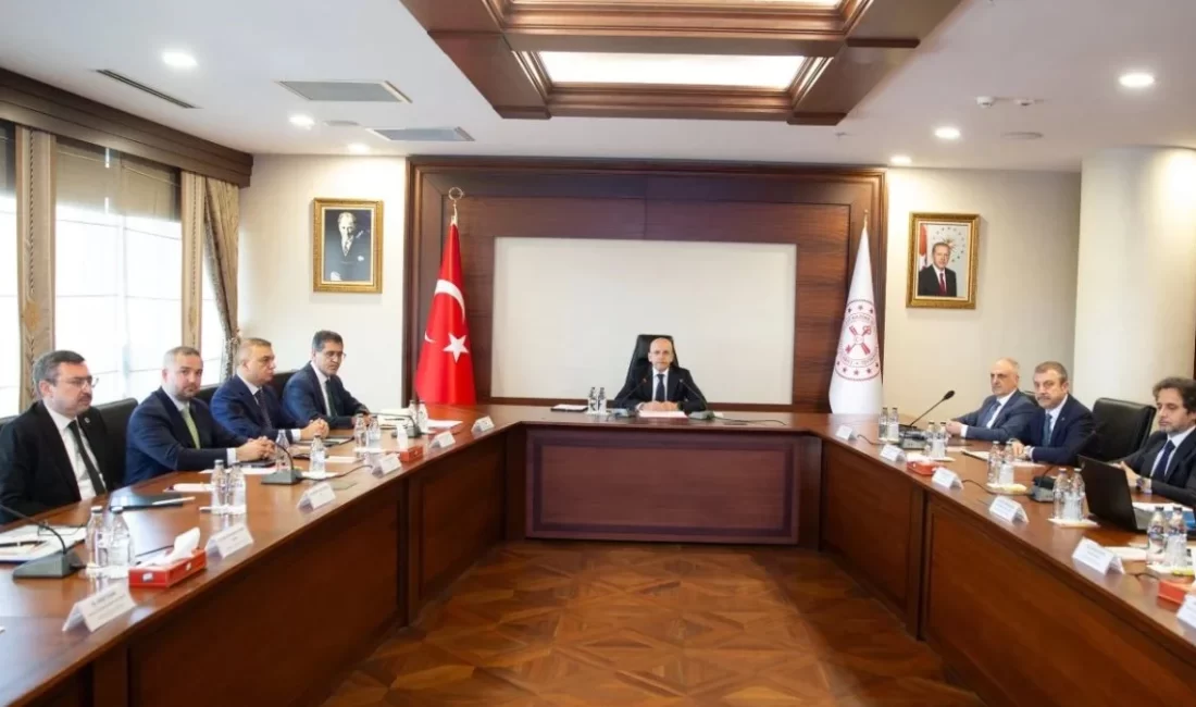 Hazine ve Maliye Bakanı Mehmet Şimşek’in başkanlığında toplanan Finansal İstikrar