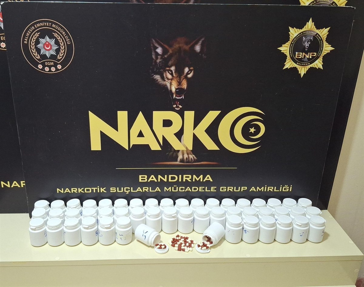 Balıkesir’in Bandırma ilçesinde polis ekiplerince düzenlenen operasyonda, 2 bin 710