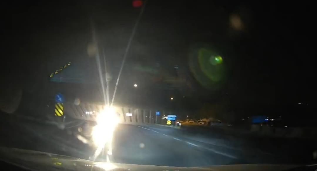 Erdek-Bandırma yolu üzerinde gece yaşanan olay, bölünmüş yollarda dahi sürücülerin
