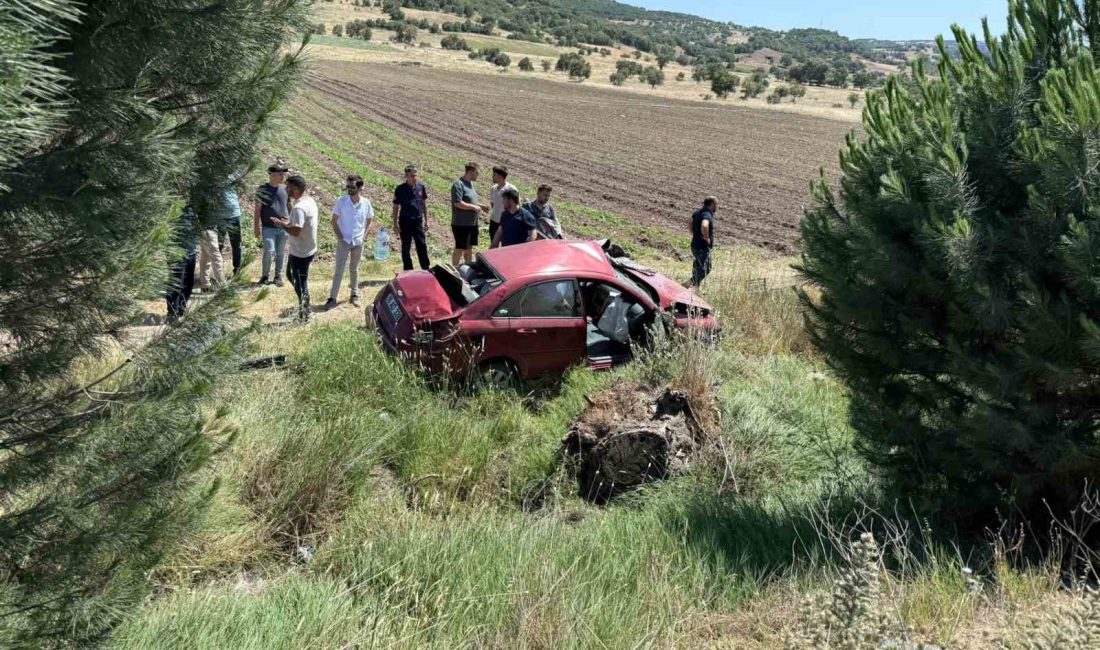 Balıkesir’de otomobil şarampole uçtu: 2 yaralı Balıkesir’in Gökçeyazı Mahallesi’nde direksiyon hakimiyeti kaybedilen otomobil şarampole uçtu. Araçta