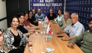 AK Parti Bandırma İlçe Başkanlığı’nda haftalık olağan yönetim kurulu toplantısı