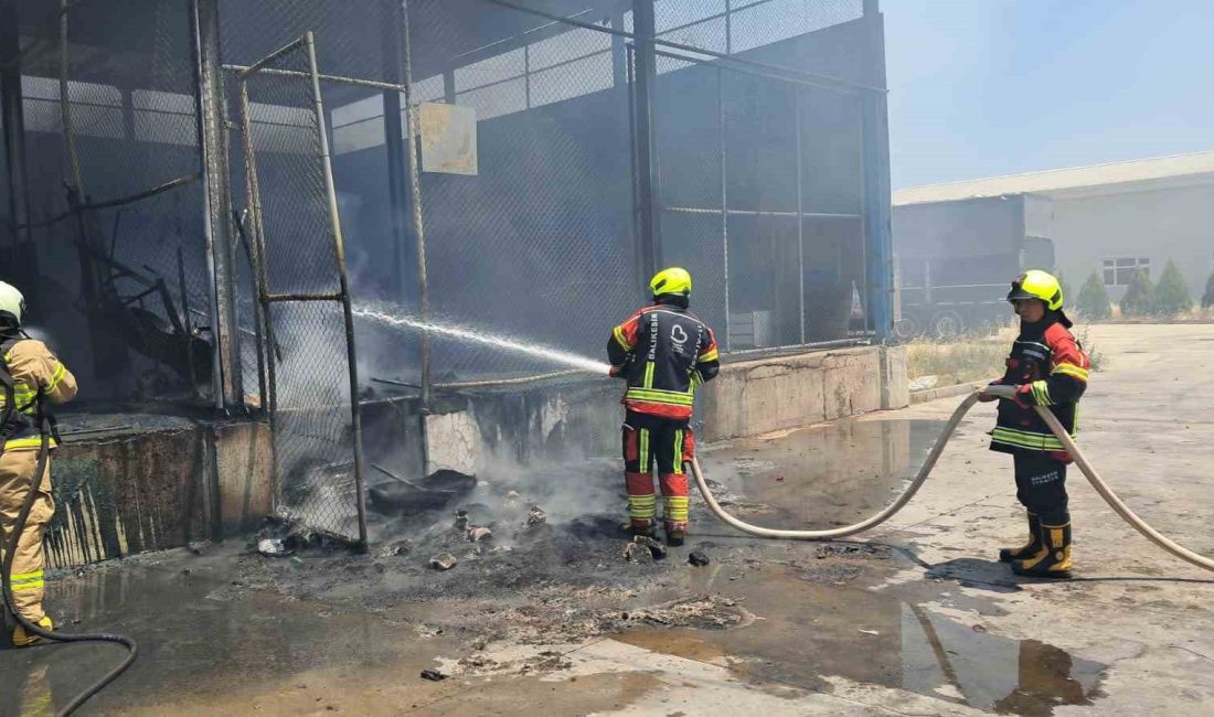 Balıkesir’in Altıeylül ilçesinde bulunan toptancı halinde çıkan yangın itfaiye ekiplerinin
