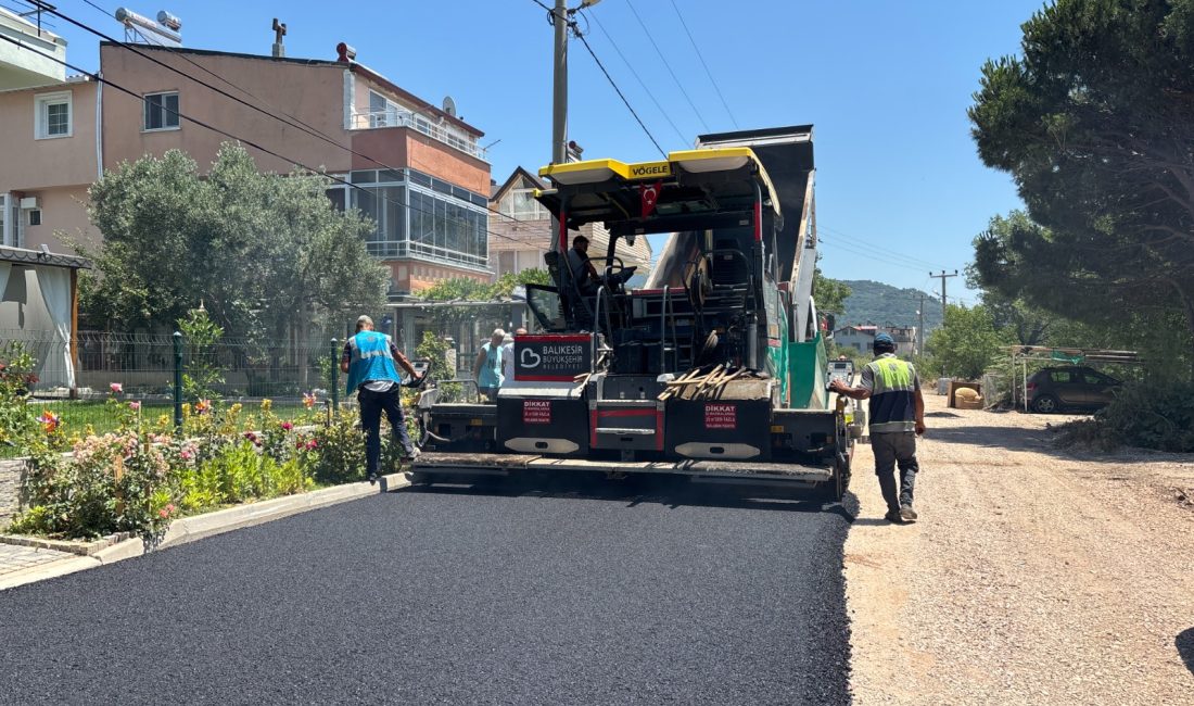 Büyükşehir’in Erdek’teki yatırımları hız kesmeden devam ediyor Balıkesir Büyükşehir Belediyesi, yıllardır hizmet bekleyen Erdek ilçesine yönelik yatırımlarına