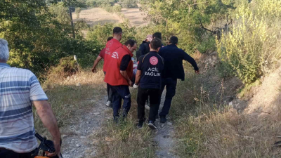 Balıkesir’in Altıeylül ilçesinde tarlasına çalışmaya giden traktör sürücüsü direksiyon hakimiyetini