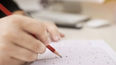 Üniversiteye girişin kapısı olan YKS heyecanı başlıyor. Bugün ve yarın