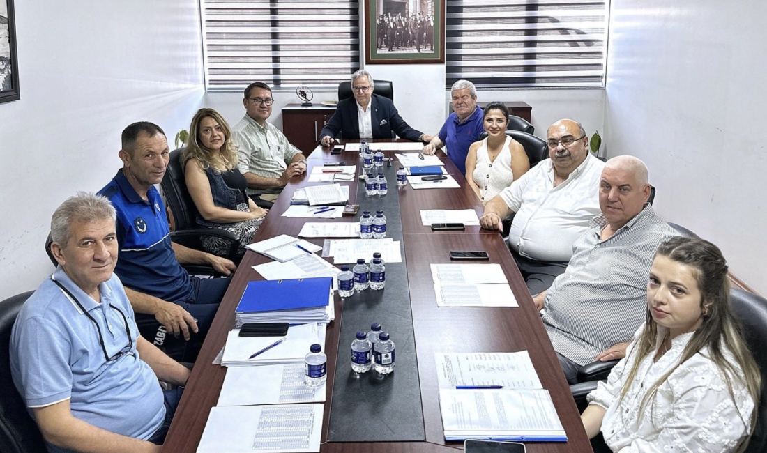 Bandırma Belediyesi tarafından pazaryerlerine yönelik düzenlemelerin ele alındığı Pazaryeri Komisyonu