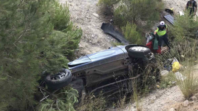 Balıkesir-Bigadiç kara yolunda otomobilin şarampole uçması sonucu 5 kişi yaralandı.
