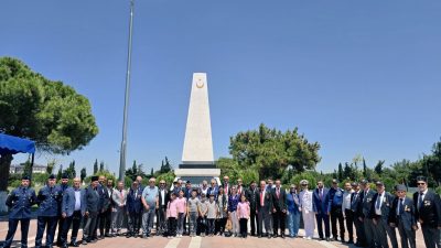 Kurban Bayramı’nın arefe gününde Bandırma Garnizon Şehitliği’nde düzenlenen programda, şehit