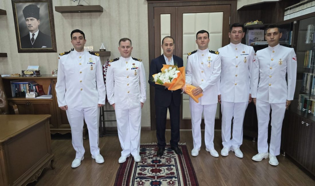 Sahil Güvenlik’in 43. Yılı Bandırma’da Kutlandı Balıkesir’in Bandırma ilçesinde, Sahil Güvenlik Komutanlığı’nın 43. kuruluş yıl dönümü