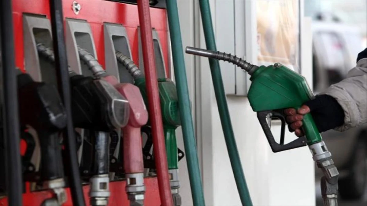 Motorin fiyatlarında beklenen indirim nihayet geliyor! İran-İsrail gerilimiyle zirve yapan